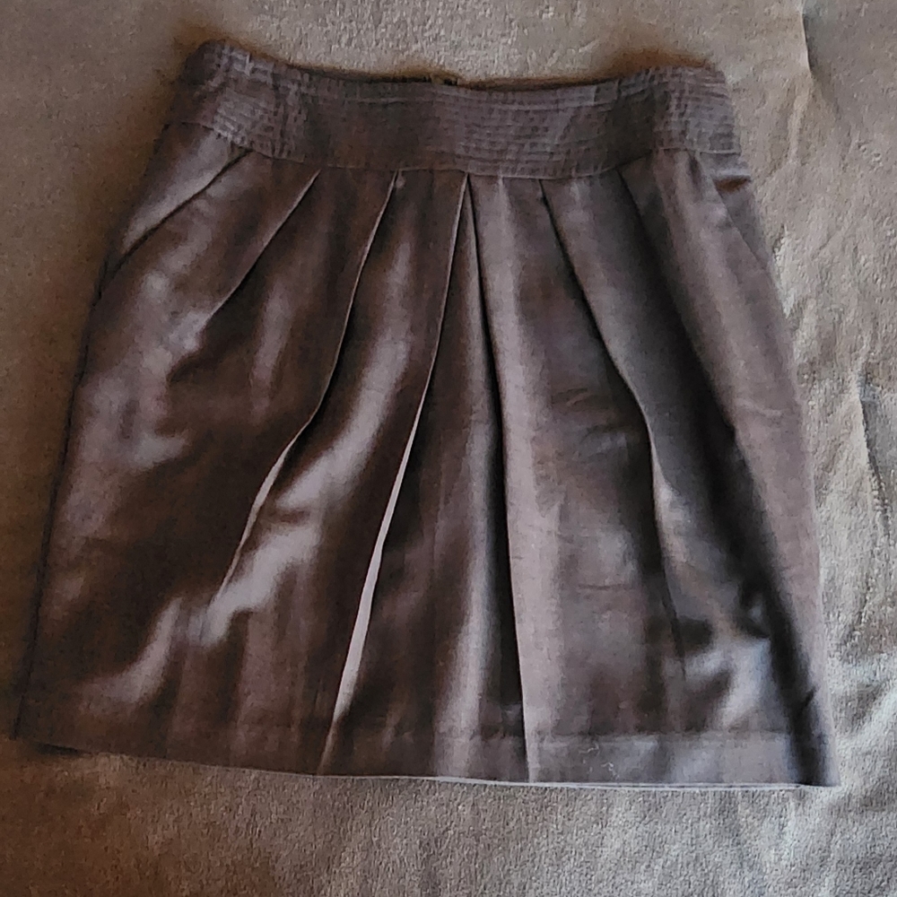 BANANA REPUBLIC GREY PLEATED SKIRT